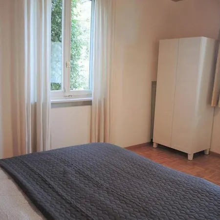 Dora Below * Locarno