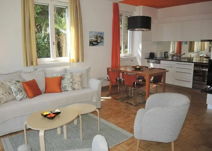 度假居 Dora Below